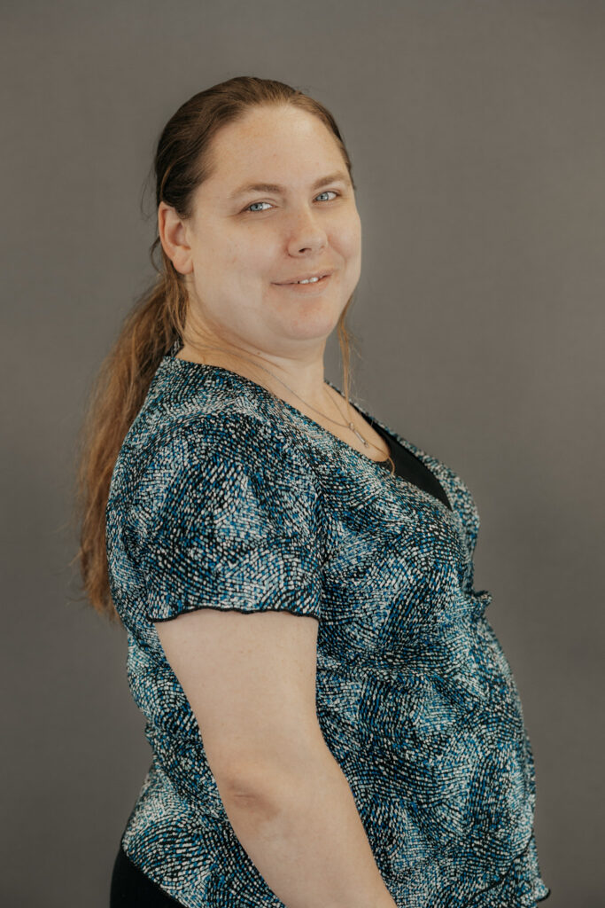 Ashley Kitchen-Sweet, LMHC and LCMHC, professional therapist in Massachusetts and Vermont.